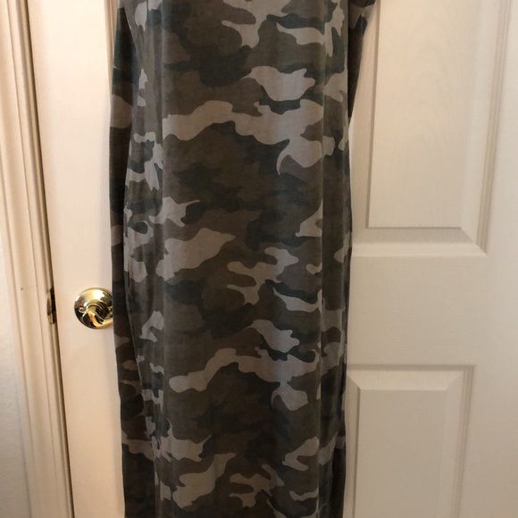 Camo Maxi Dress - Picture 3 of 13